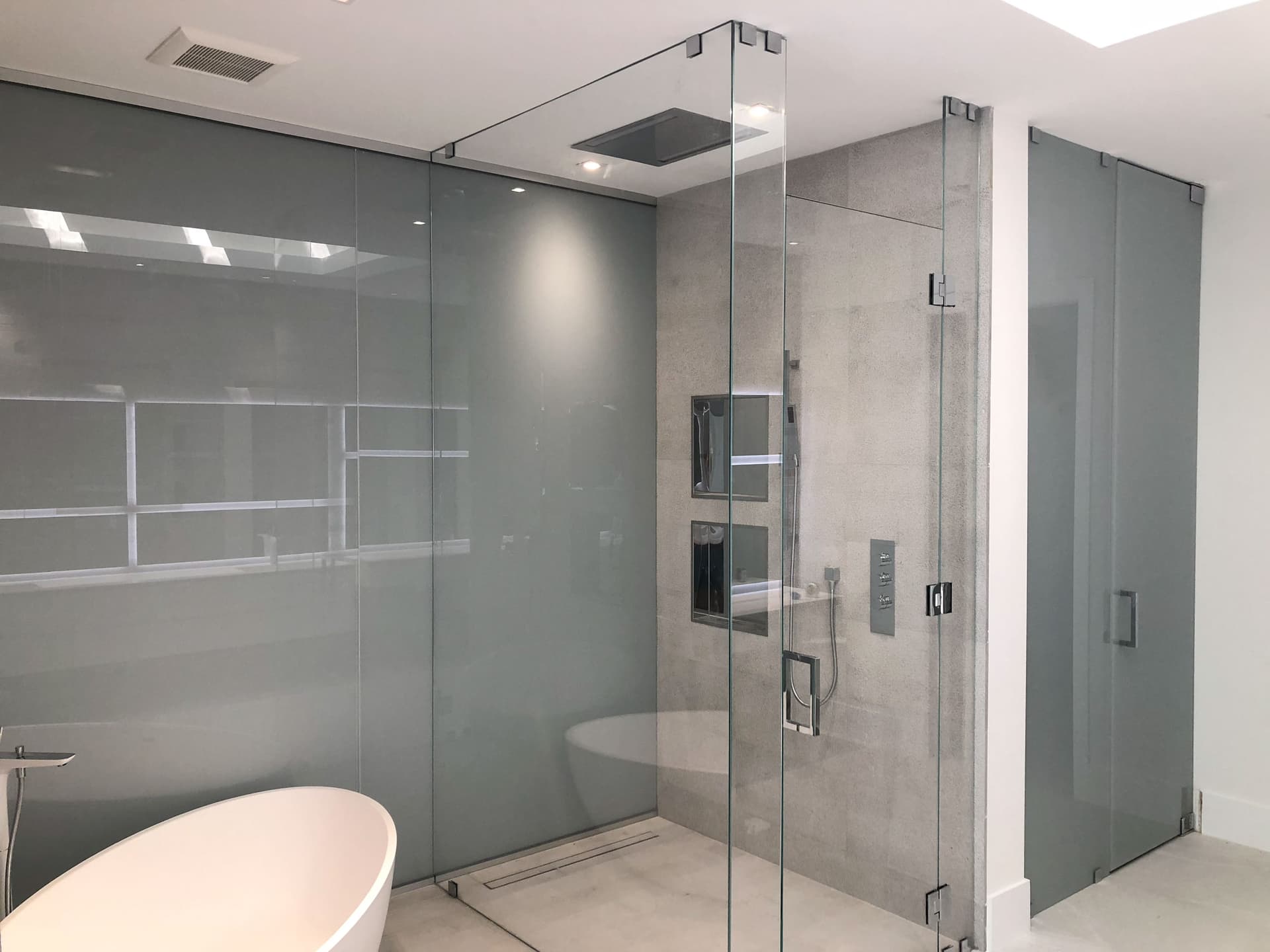 Elegant Showers UK: Discover Our Signature Designs