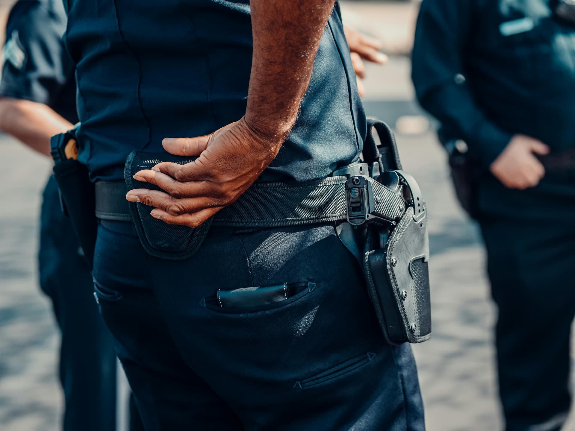 24/7 Standing Guard Security Services in Los Angeles, California