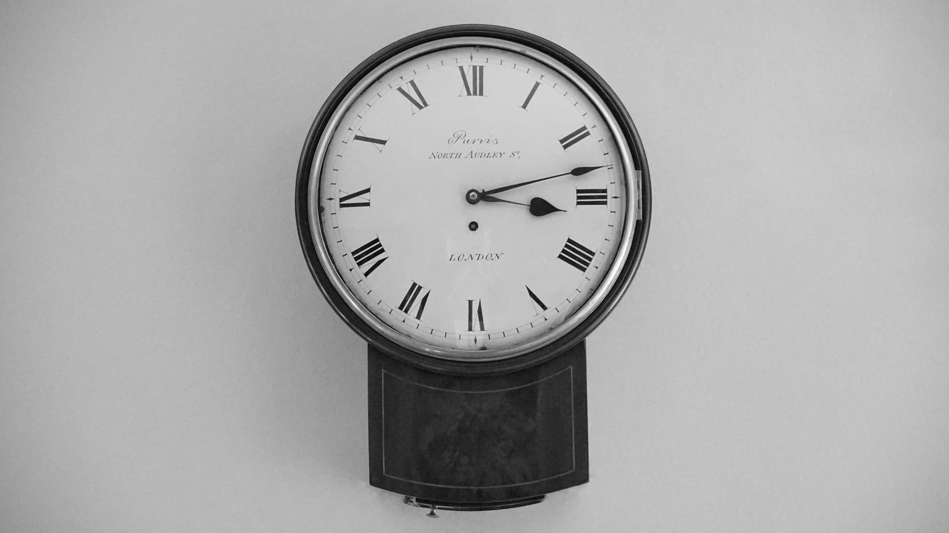 5 Reasons a Rolex Clock Belongs in Your Home
