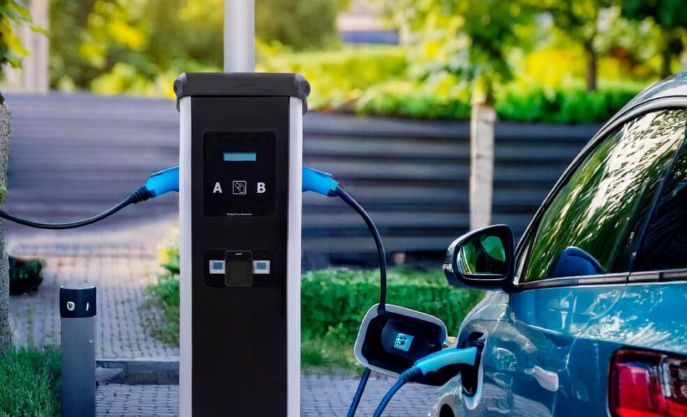 EV Fleet Charging Solutions Designed for Maximum Uptime