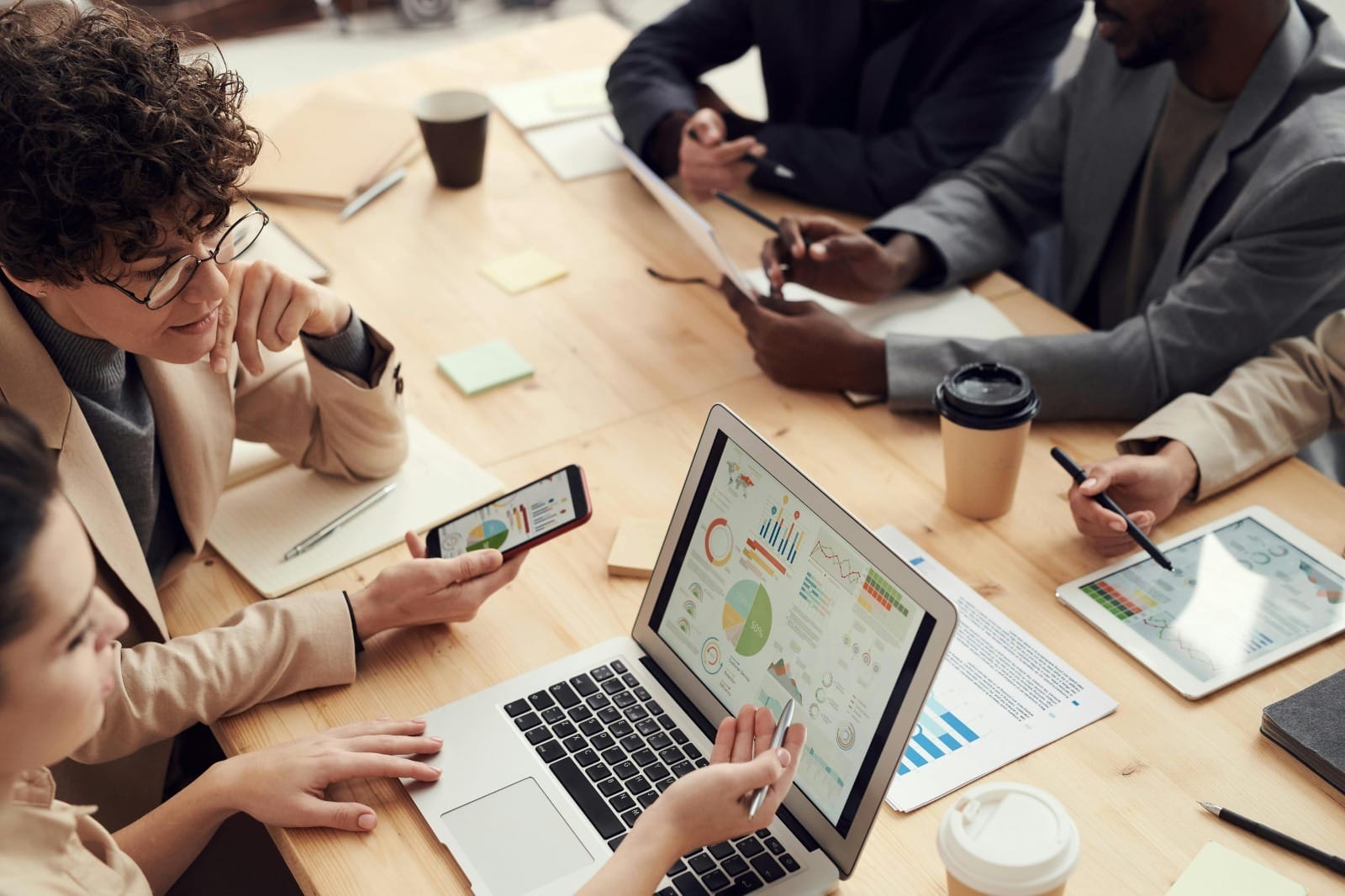 Why Safety chat platforms are essential for workplace safety