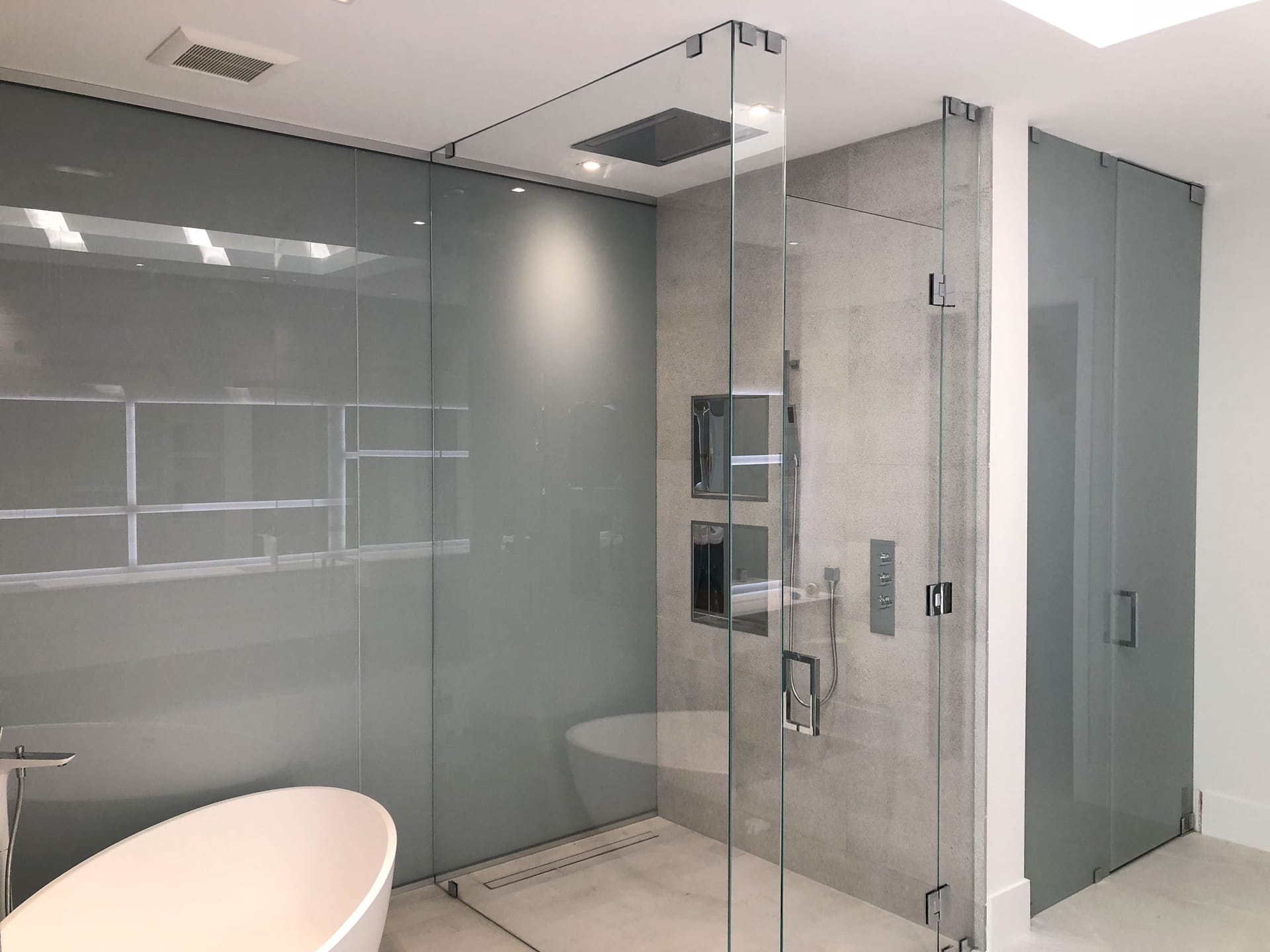 Elegant Showers UK: Discover Our Signature Designs